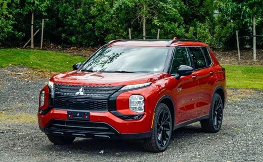 2025 Mitsubishi Outlander