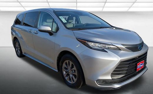 2021 Toyota Sienna LE
