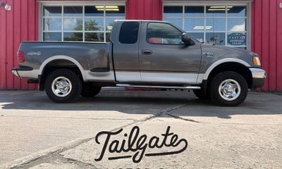 2003 Ford F-150 Lariat Flareside