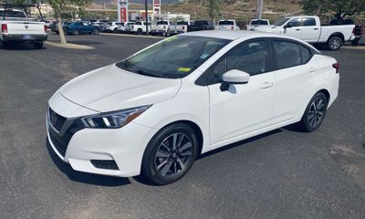 2022 Nissan Versa SV