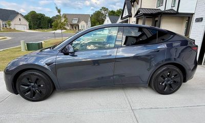 2025 Tesla Model Y Long Range
