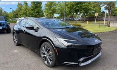 2024 Toyota Prius XLE