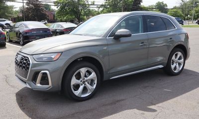 2025 Audi Q5 S Line Quattro