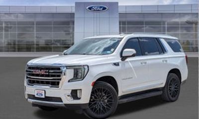 2022 GMC Yukon SLT