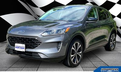 2022 Ford Escape SE