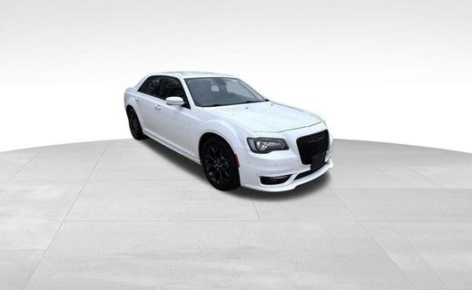 2023 Chrysler 300 Touring L
