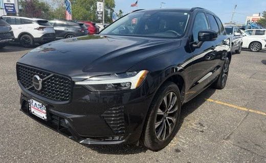 2024 Volvo XC60 Plus Dark