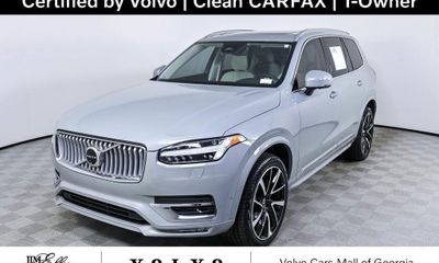 2025 Volvo XC90 Plus Bright