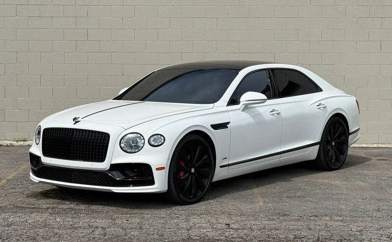 2021 Bentley Flying Spur — a typically priced live listing