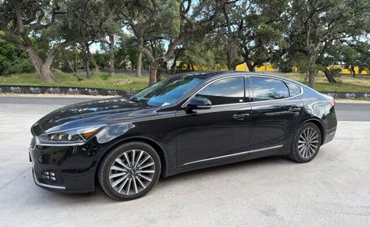 2017 Kia Cadenza