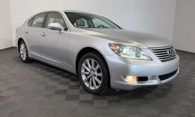 2010 Lexus LS 460