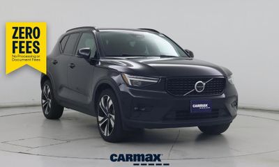 2023 Volvo XC40 Ultimate Dark