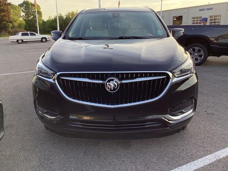 2019 Buick Enclave — a typically priced live listing