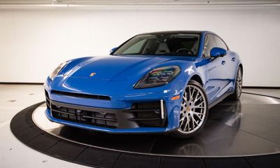 2026 Porsche Panamera 4 E Hybrid