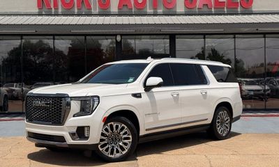 2024 GMC Yukon XL Denali Ultimate