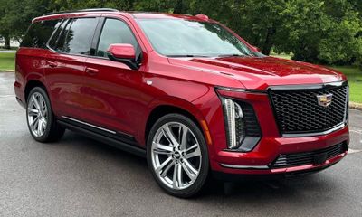 2025 Cadillac Escalade Sport Platinum