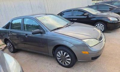 2007 Ford Focus ZX4
