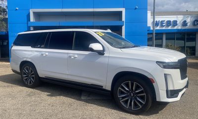 2023 Cadillac Escalade ESV Sport Platinum