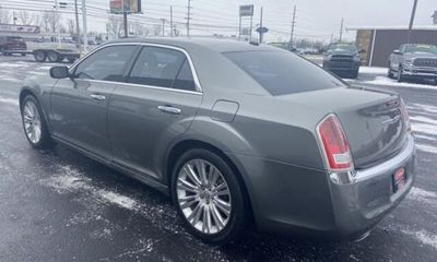 2011 Chrysler 300 Limited