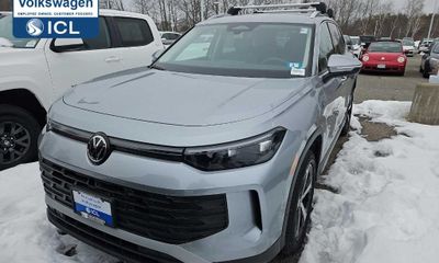 2025 Volkswagen Tiguan 4MOTION SE