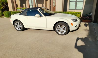 2008 Mazda MX-5 Sport