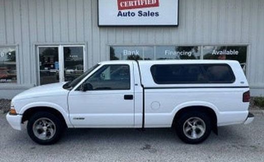 1998 Chevrolet S-10 Pickup LS