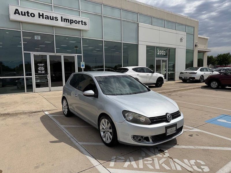 2013 Volkswagen Golf — a typically priced live listing