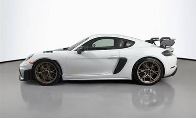 2025 Porsche 718 Cayman GT4 RS