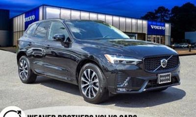 2026 Volvo XC60 Plus Dark