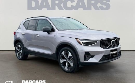 2026 Volvo XC40 Plus Dark
