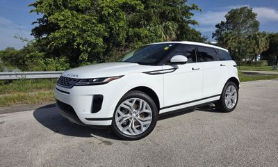 2023 Land Rover Range Evoque SE