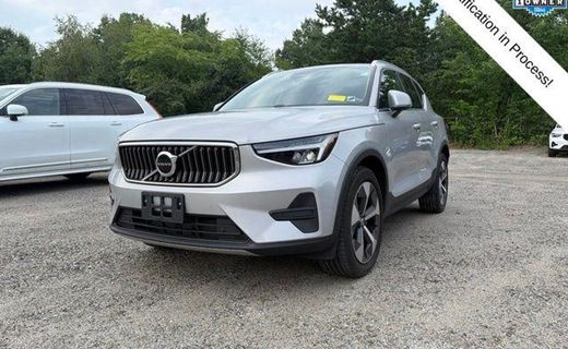 2024 Volvo XC40