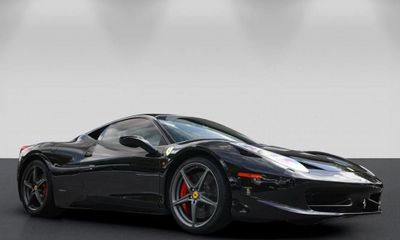 2011 Ferrari 458 Italia Coupe
