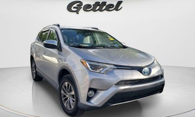 2017 Toyota RAV4 LE XLE Hybrid