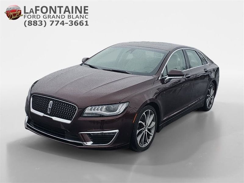 2019 Lincoln MKZ — a typically priced live listing