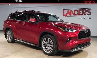 2022 Toyota Highlander Platinum
