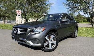2016 Mercedes-Benz GLC-Class GLC300