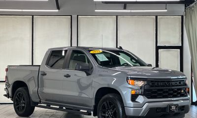 2024 Chevrolet Silverado Custom