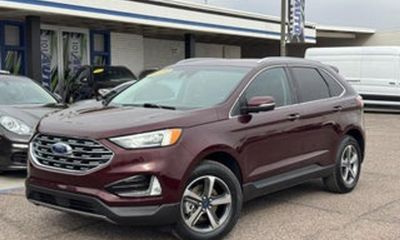 2022 Ford Edge Titanium