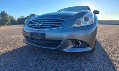 2012 Infiniti G37 Journey