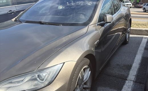 2015 Tesla Model S 85d