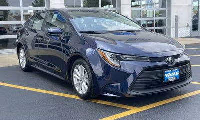 2025 Toyota Corolla LE