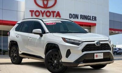 2022 Toyota RAV4 XLE