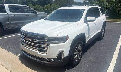 2022 GMC Acadia SLE