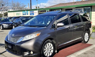 2013 Toyota Sienna XLE