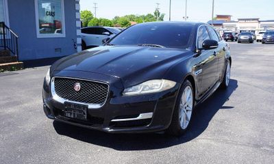 2016 Jaguar XJ R Sport