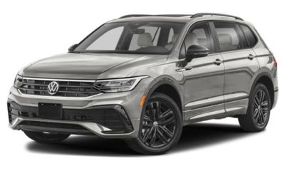 2023 Volkswagen Tiguan 4Motion SE R