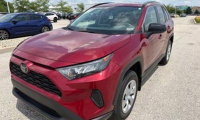 2020 Toyota RAV4 LE