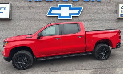 2026 Chevrolet Silverado Trail Boss Custom