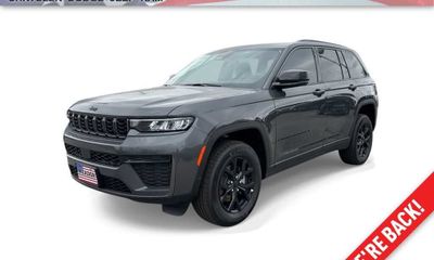 2026 Jeep Grand Cherokee Base Laredo